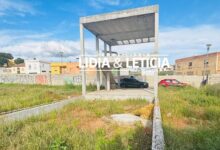 Solar con estructura y cimentación terminada en Alcalá