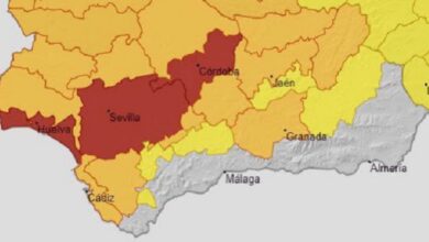Sevilla se prepara para el peor día de este verano: alerta roja y 44 grados