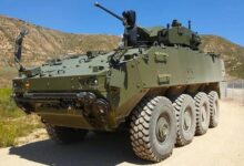 La fábrica de Santa Bár­bara entrega 14 blin­da­dos 8x8 Dra­gón en Alcalá