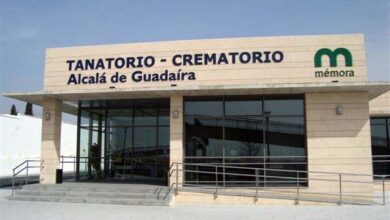Desalojado el tanatorio de Alcalá de Guadaíra de madrugada por un fallo en el horno crematorio