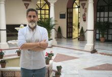 PEDRO NAVARRO DENUNCIA EL "CAOS Y LA DESIDIA" DEL GOBIERNO MUNICIPAL ANTE LOS ATASCOS DEL CENTRO EN PLENO VIERNES DE DOLORES