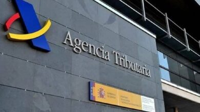 Detectan una nueva campaña de 'smishing' que suplanta a la Agencia Tributaria para robar datos personales y bancarios