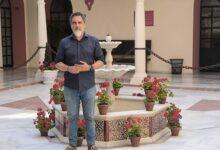 Pedro Navarro: “La alcaldesa tira el dinero en 'escaparates' vacíos mientras las barriadas sufren un absoluto abandono.”