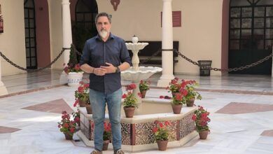 Pedro Navarro: “La alcaldesa tira el dinero en 'escaparates' vacíos mientras las barriadas sufren un absoluto abandono.”