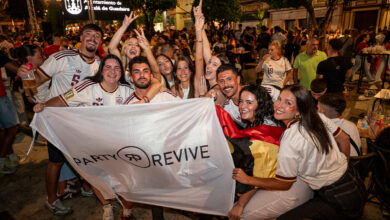 Galería fotográfica | La Plazuela vibra con España y celebra el pase a la gran final