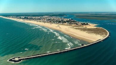 La Agencia de Emergencias de Andalucía (EMA 112) y la AEMET han emitido un aviso especial por fuertes corrientes de resaca en la costa occidental de Cádiz y en el litoral de Huelva situado al este de Punta Umbría