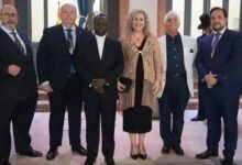El teatro Gutiérrez de Alba se impregnó anoche del tamboril y la devoción al patrón de Alcalá con el XXXIV Pregón de San Mateo a cargo de Antonio María Lebreros Ramírez