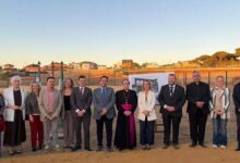 La Hermandad de la Tercera Palabra coloca la primera piedra de su futura Casa Hermandad