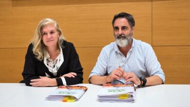“No vamos a permitir que la alcaldesa y su equipo de gobierno sigan dando la espalda a los vecinos de la calle Alcalá y Orti”.