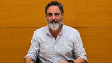 El portavoz de VOX , Pedro Navarro, advierte que la pésima gestión del equipo de gobierno aboca al Ayuntamiento a un “elevado riesgo de bancarrota